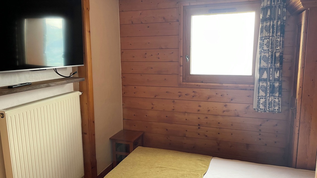 Photo of Bedroom in Arc-1800