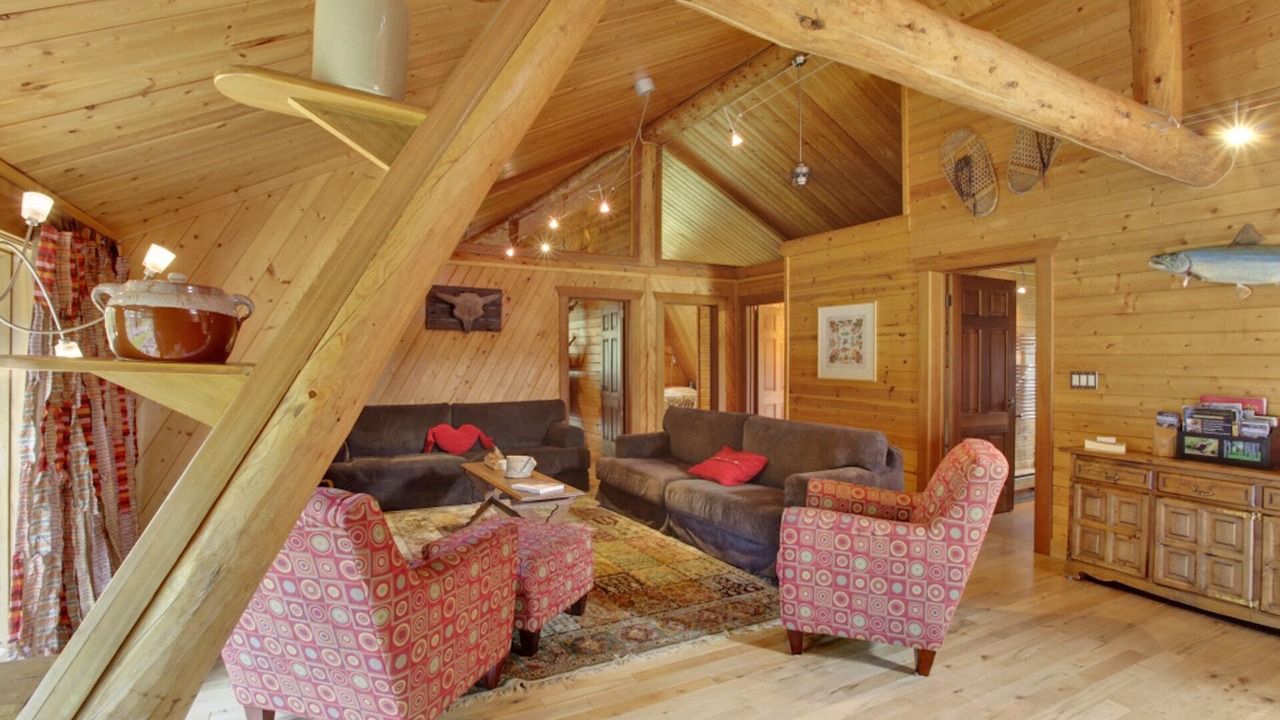Photo of Livingroom in Calgary