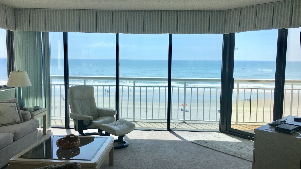 Photo of Livingroom in Crescent Beach