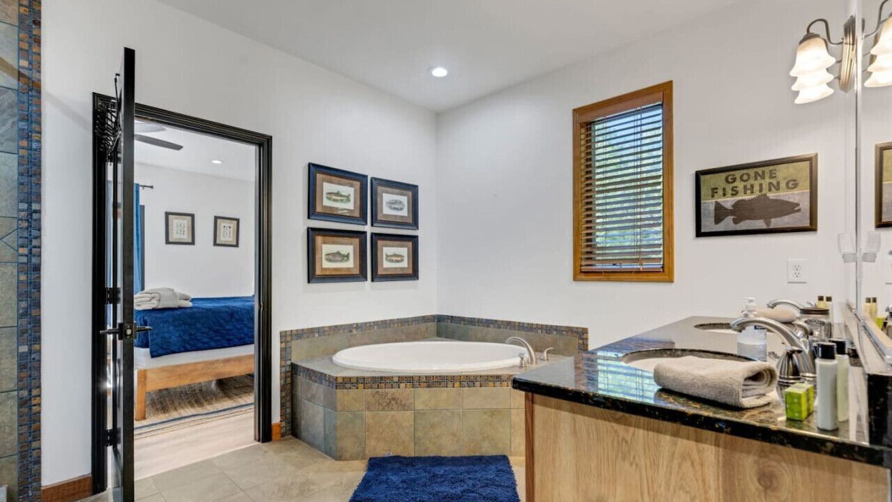Photo of Bathroom in Blue Ridge