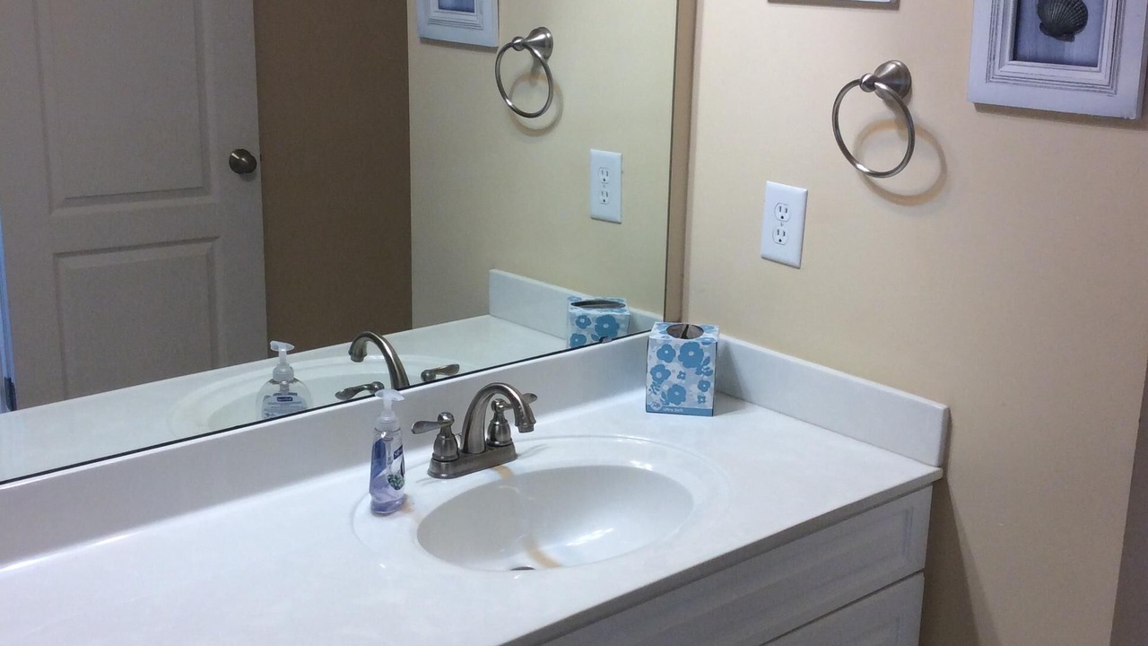 Photo of Bathroom in Garden City