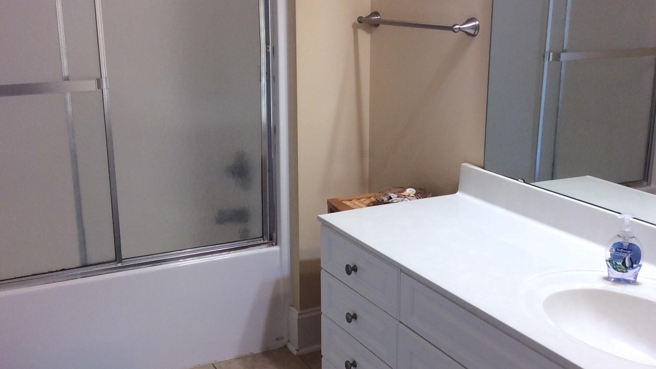 Photo of Bathroom in Garden City