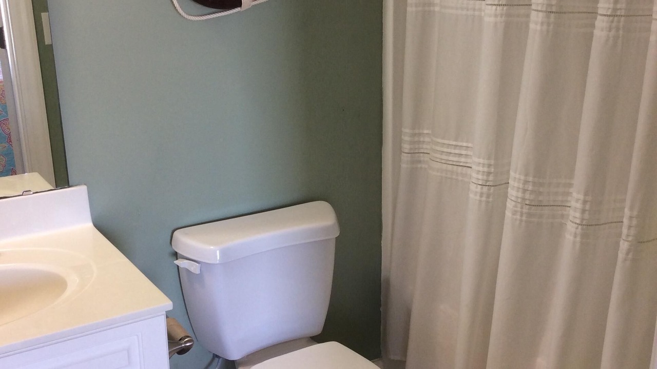Photo of Bathroom in Garden City