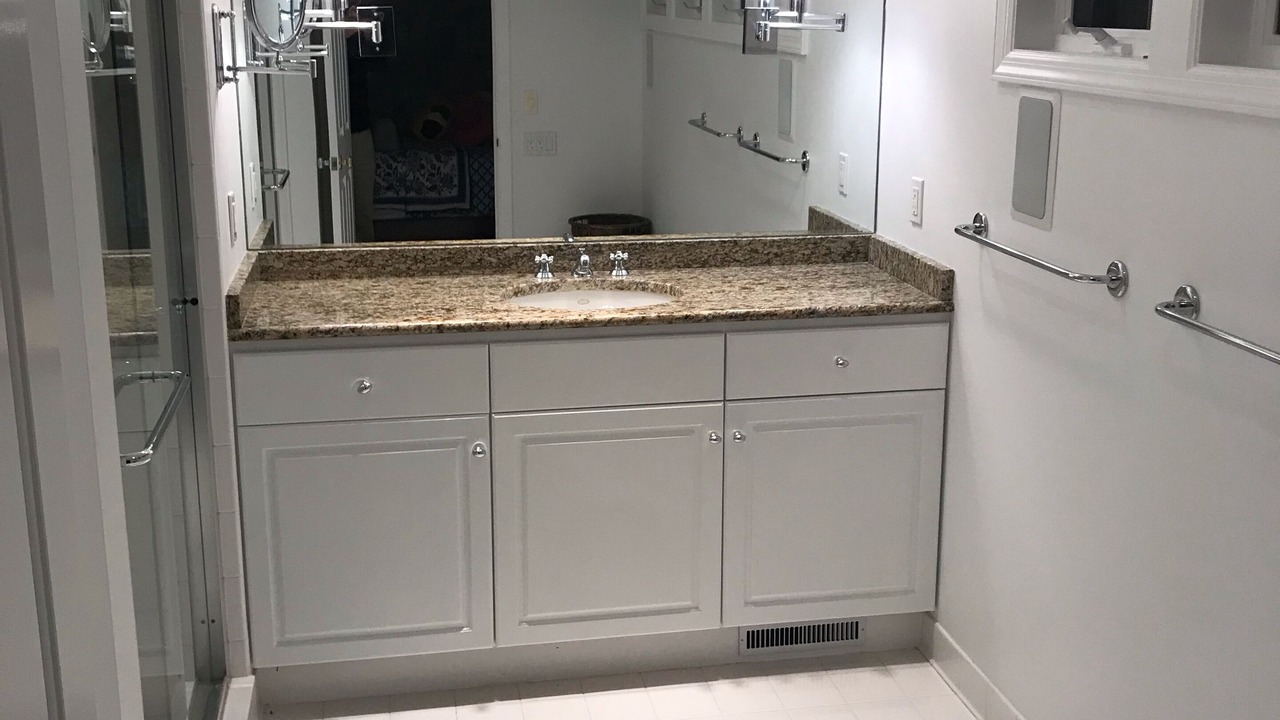 Photo of Bathroom in East Hampton North