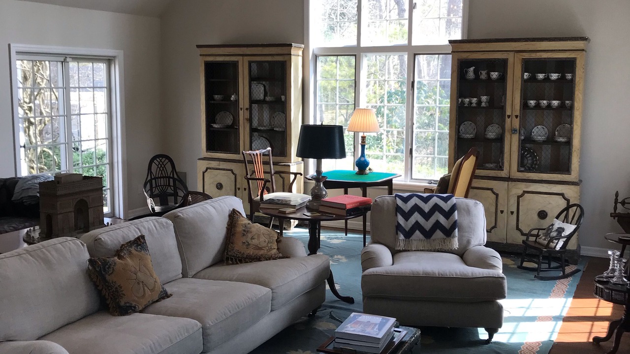 Photo of Livingroom in East Hampton North