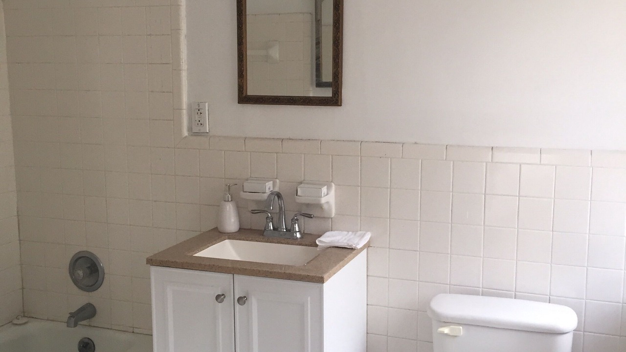 Photo of Bathroom in Touro