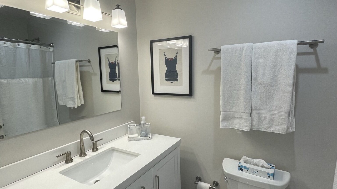 Photo of Bathroom in Shipyard Plantation