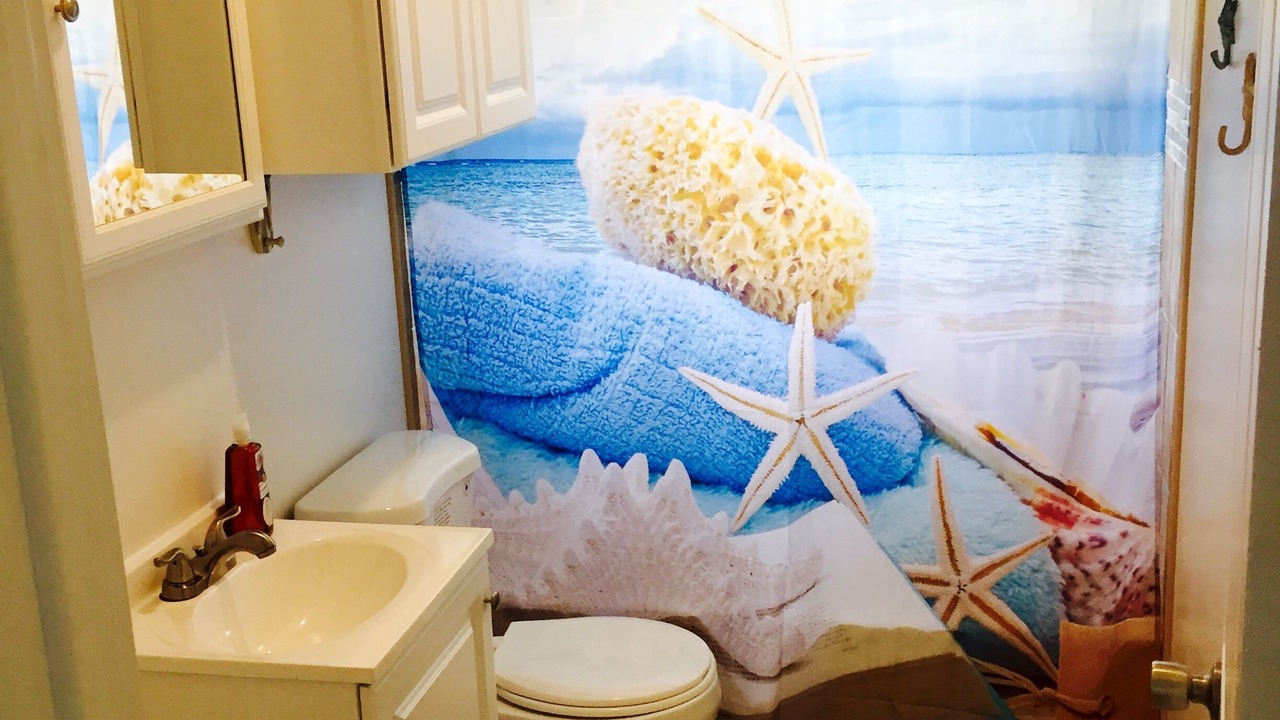 Photo of Bathroom in Spanish Wells