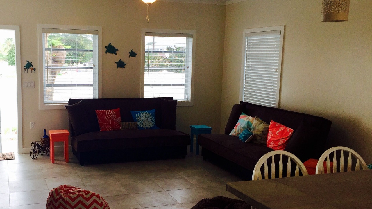 Photo of Livingroom in Spanish Wells