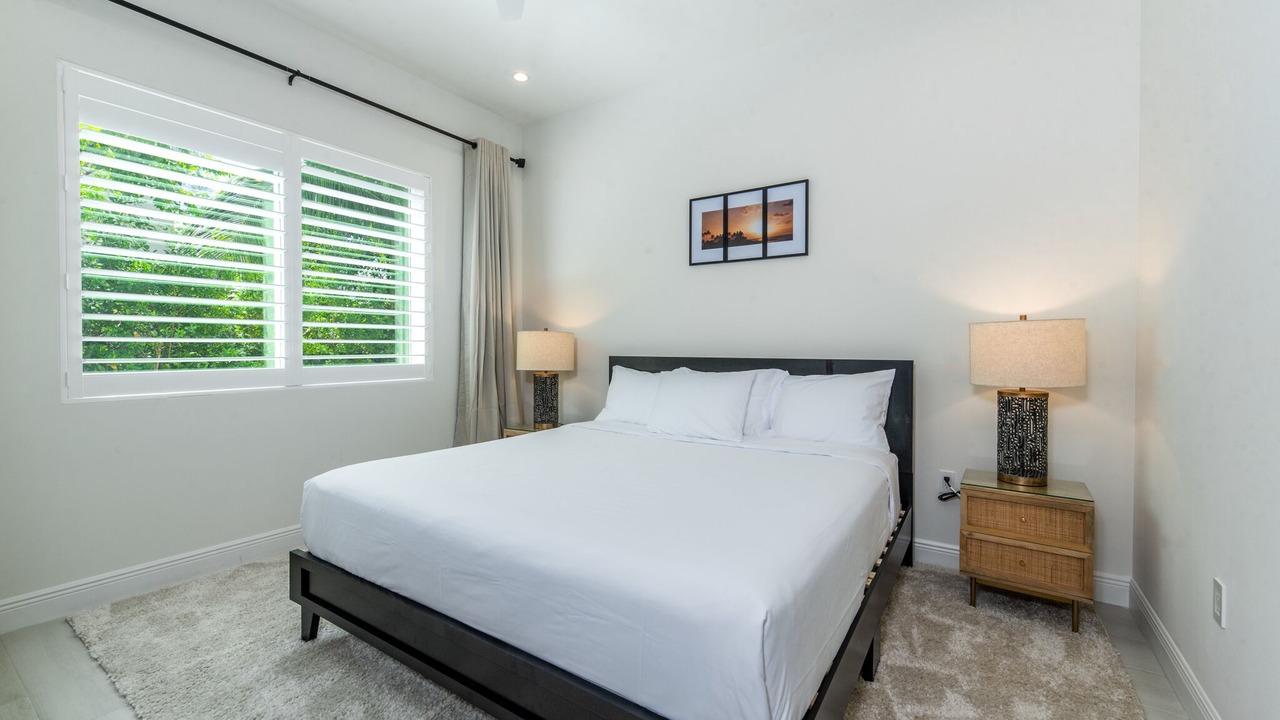Photo of Bedroom in West Bay