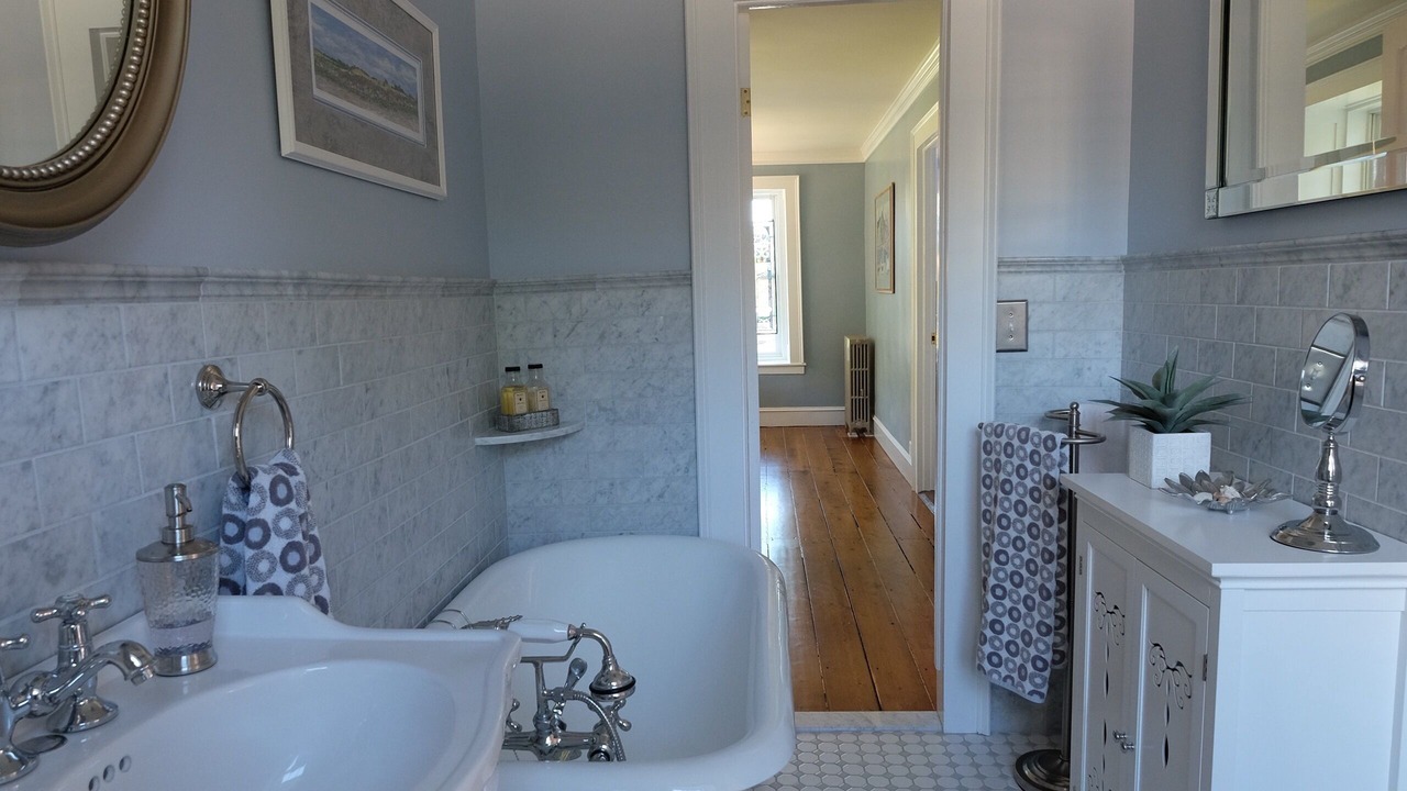 Photo of Bathroom in Central Waterford