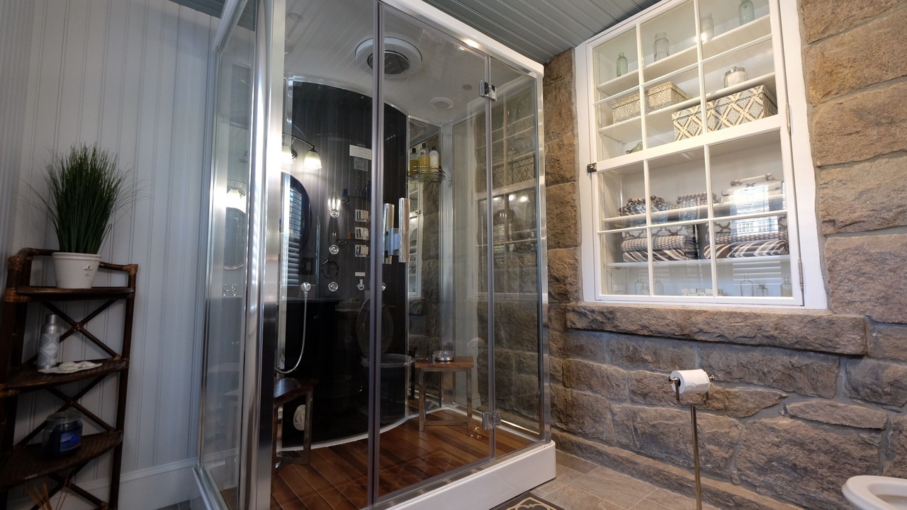 Photo of Bathroom in Central Waterford