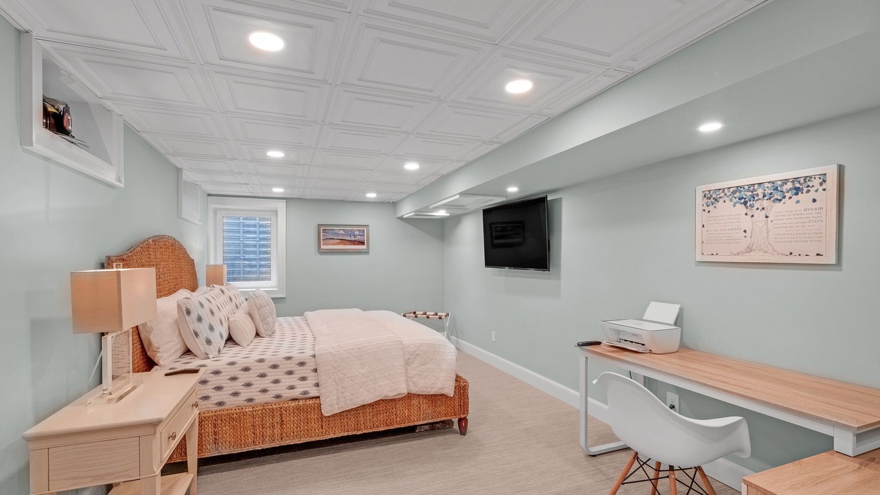 Photo of Bedroom in Hampton Bays