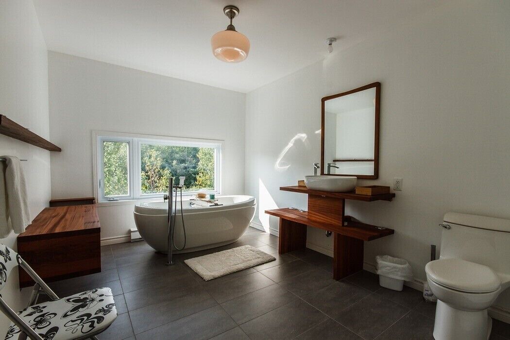 Photo of Bathroom in Petite-Riviere-Saint-Francois