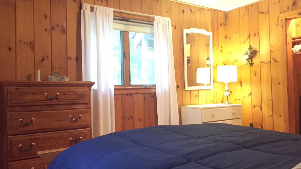 Photo of Bedroom in Ludlow