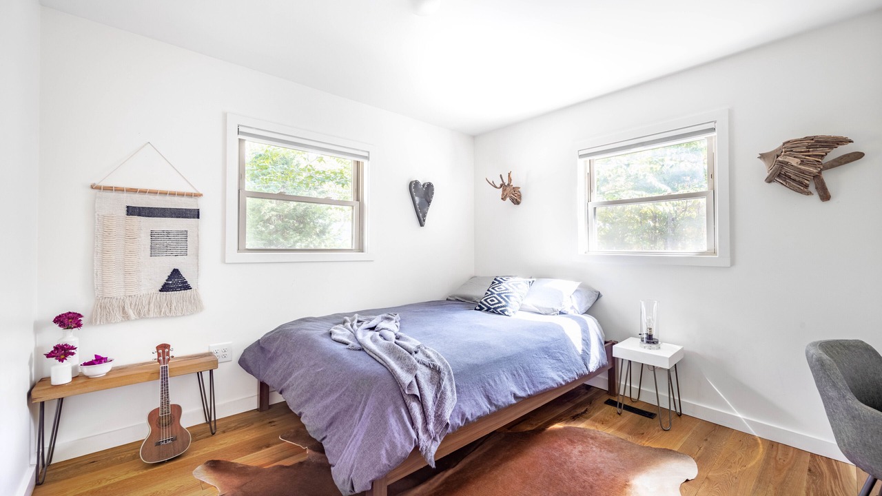 Photo of Bedroom in Saugerties