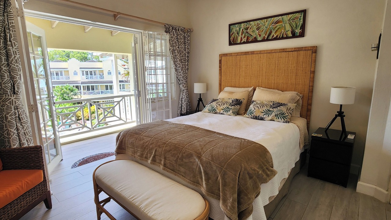 Photo of Bedroom in Marine Gardens