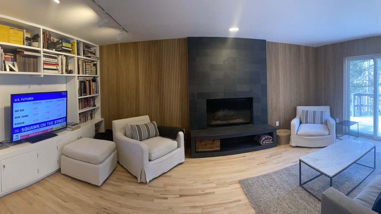 Photo of Livingroom in Amagansett North