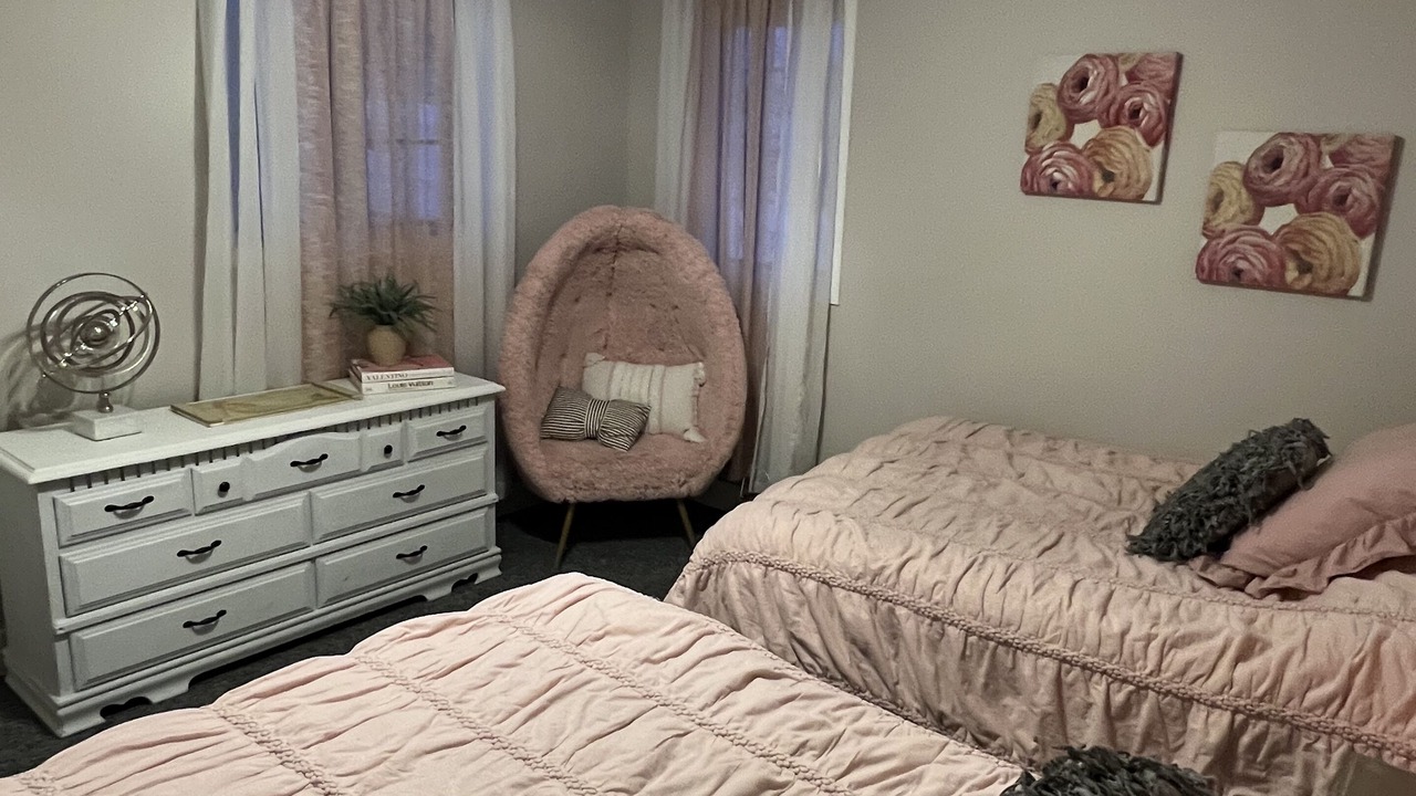Photo of Bedroom in Clinton