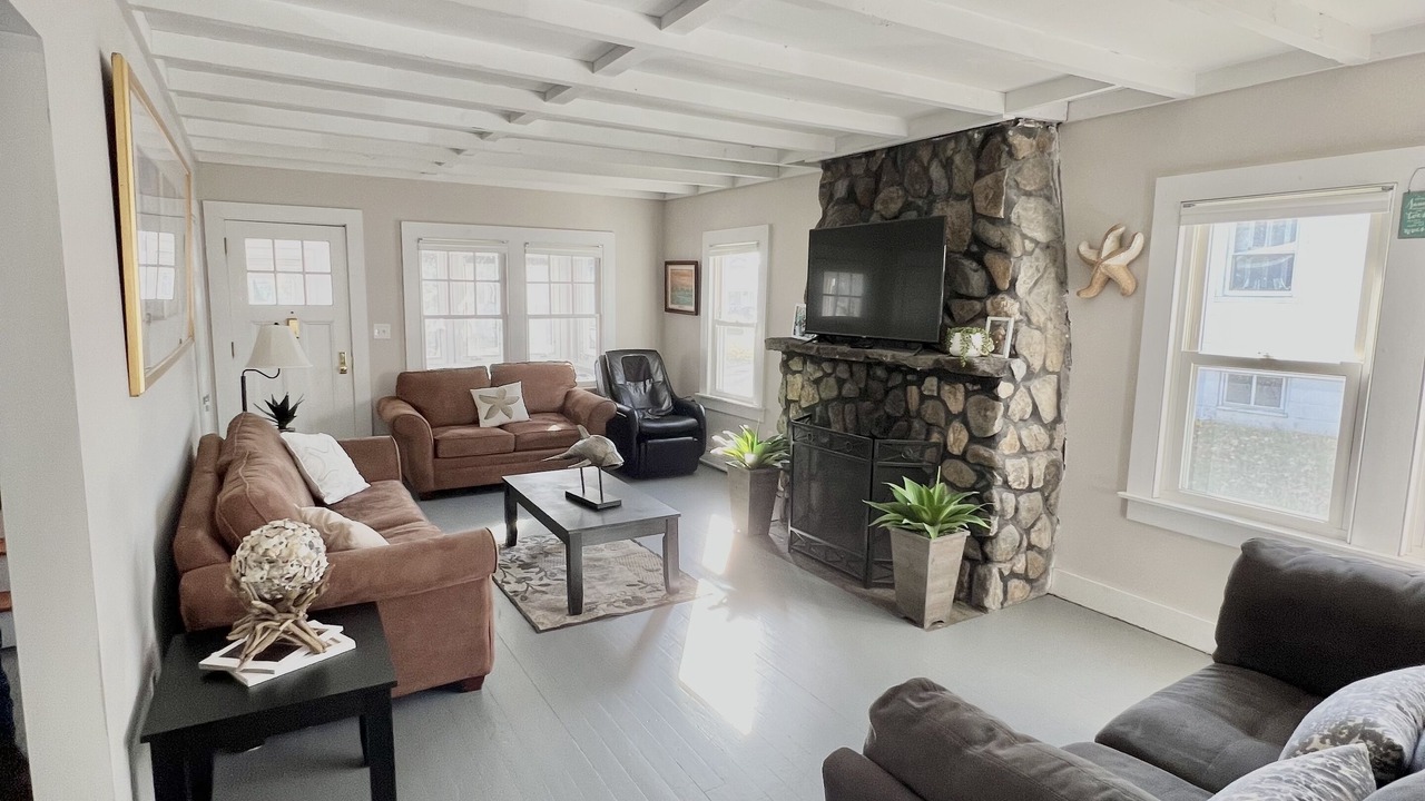 Photo of Livingroom in Clinton