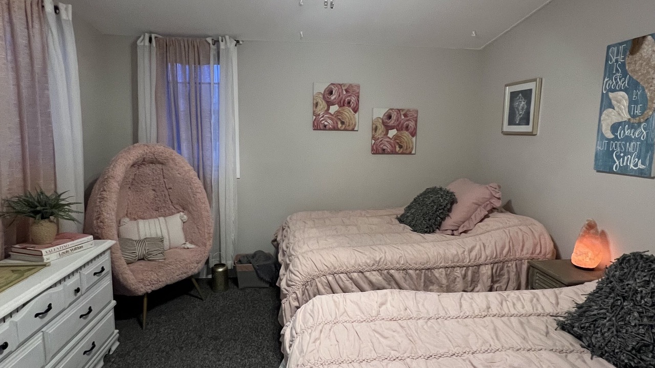 Photo of Bedroom in Clinton
