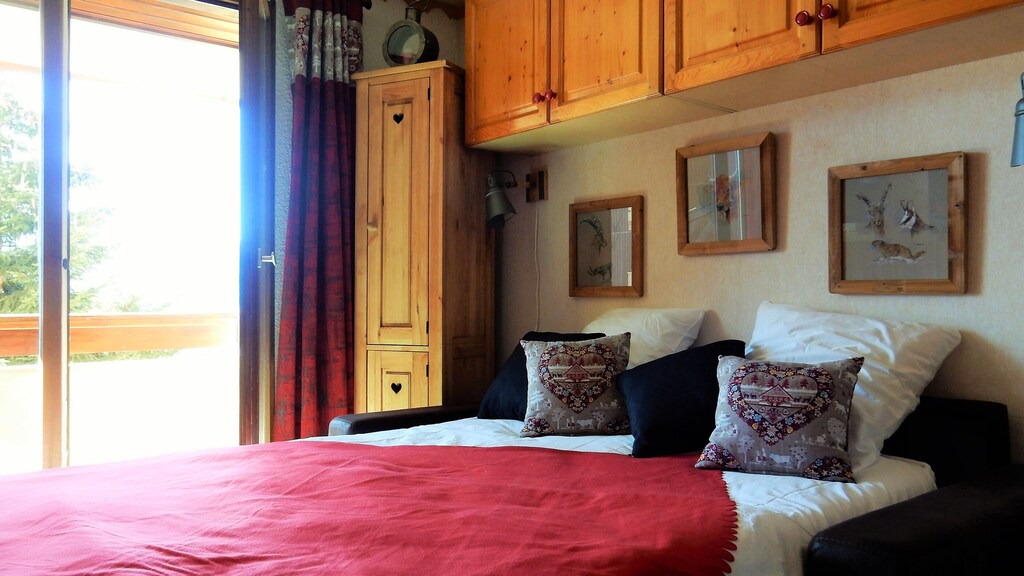 Photo of Bedroom in Eclose-Ouest