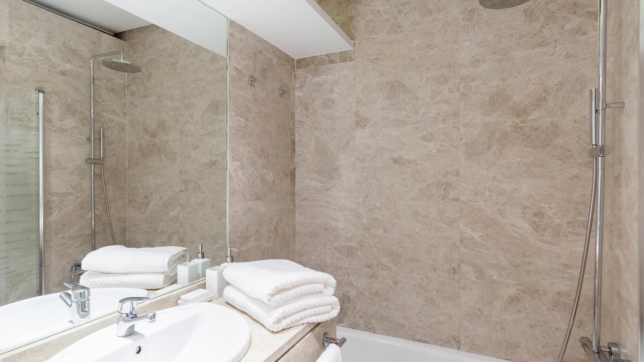 Photo of Bathroom in Recoletos