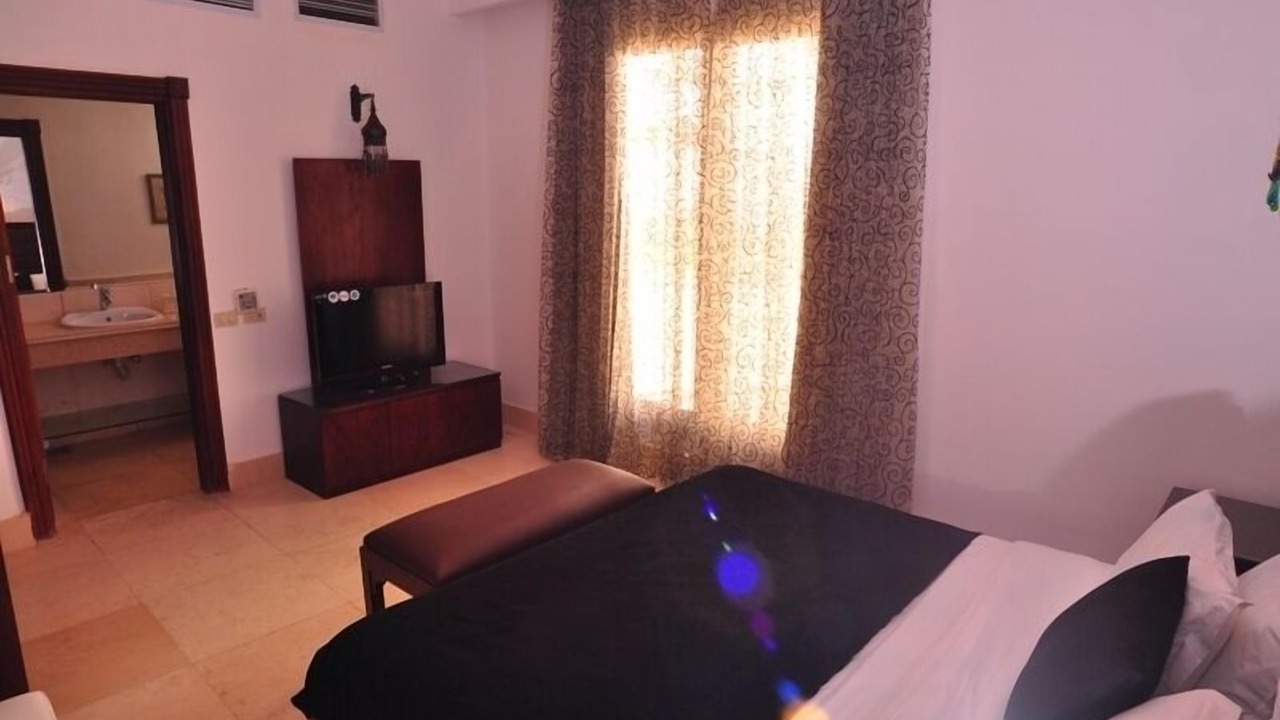 Photo of Bedroom in El Hadaba