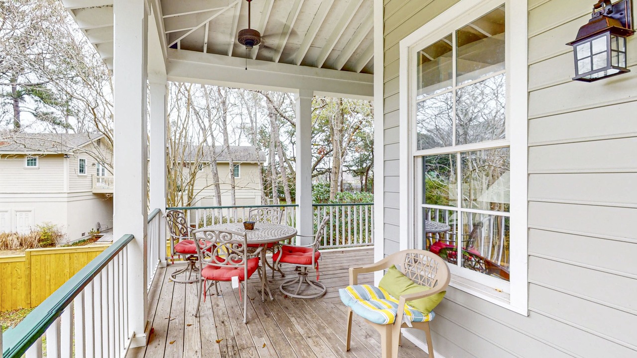 Photo of Outdoor in Folly Field