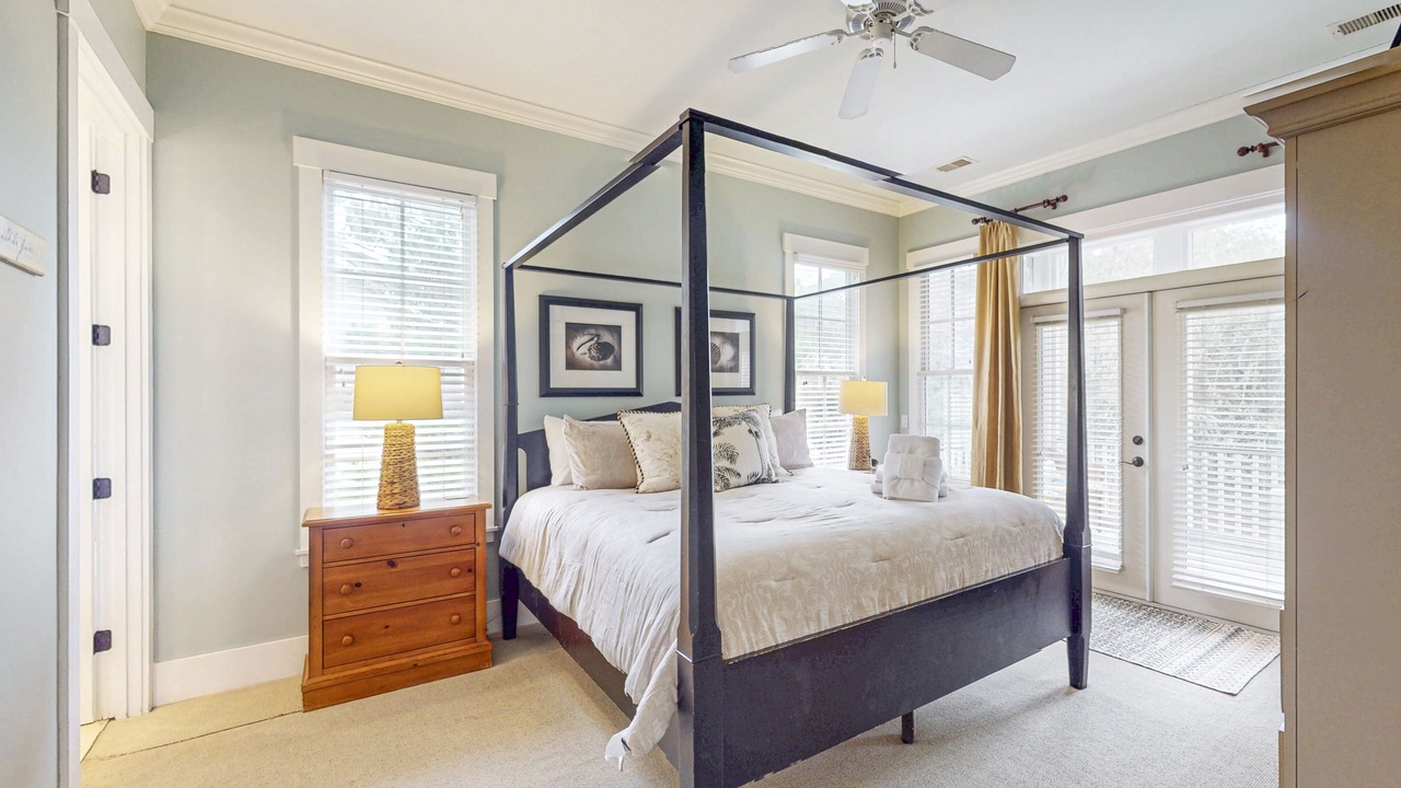Photo of Bedroom in Folly Field