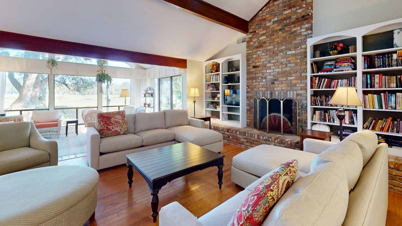 Photo of Livingroom in Oceanside