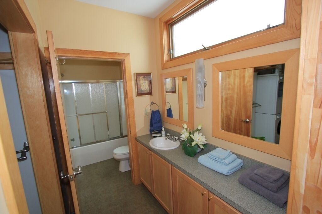Photo of Bathroom in Bridgewater Corners