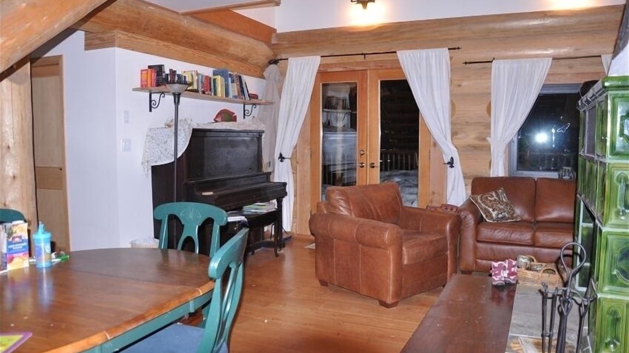 Photo of Bedroom in Upper Squamish