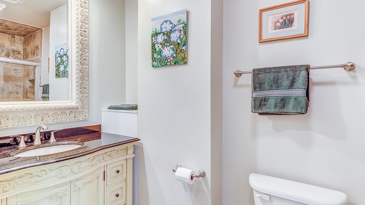 Photo of Bathroom in Folly Field