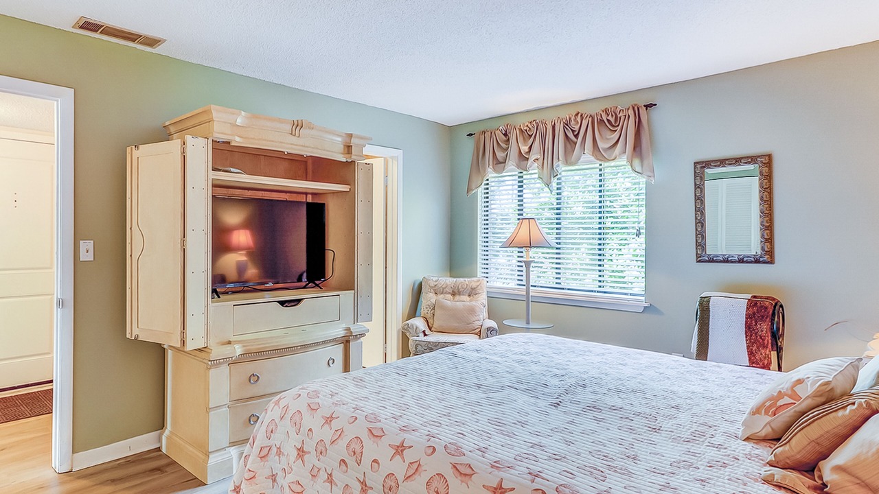 Photo of Bedroom in Folly Field