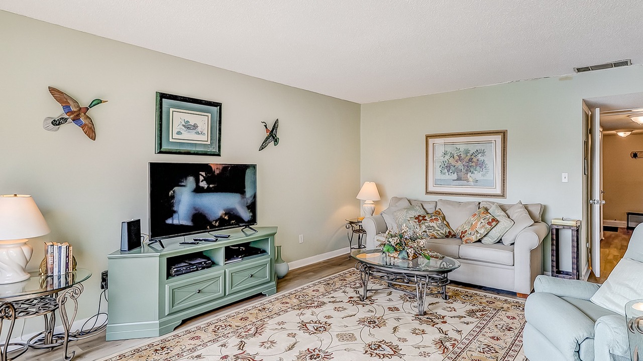 Photo of Livingroom in Folly Field