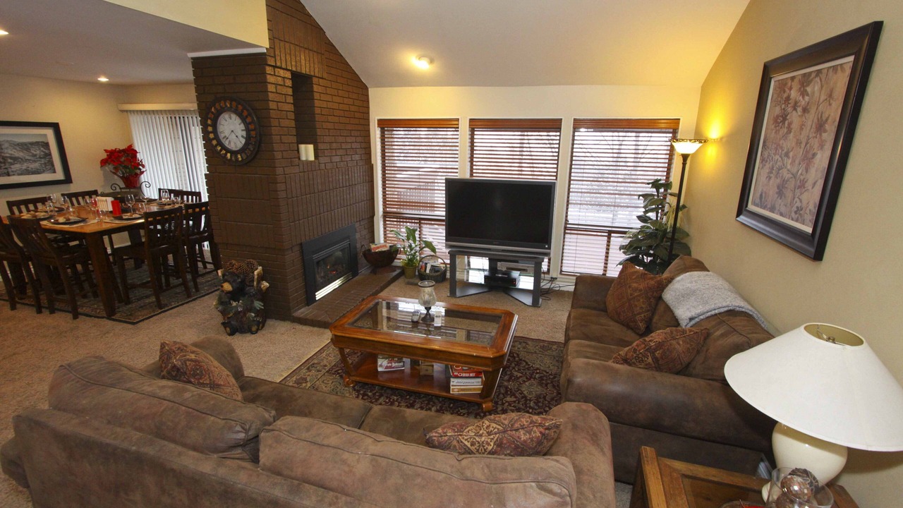 Photo of Livingroom in Cottonwood Heights