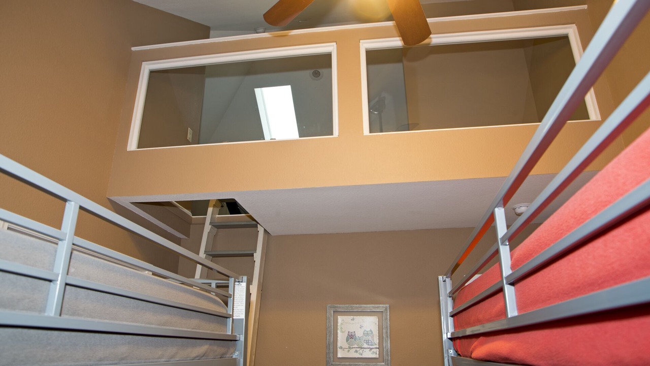 Photo of Bedroom in Camdenton