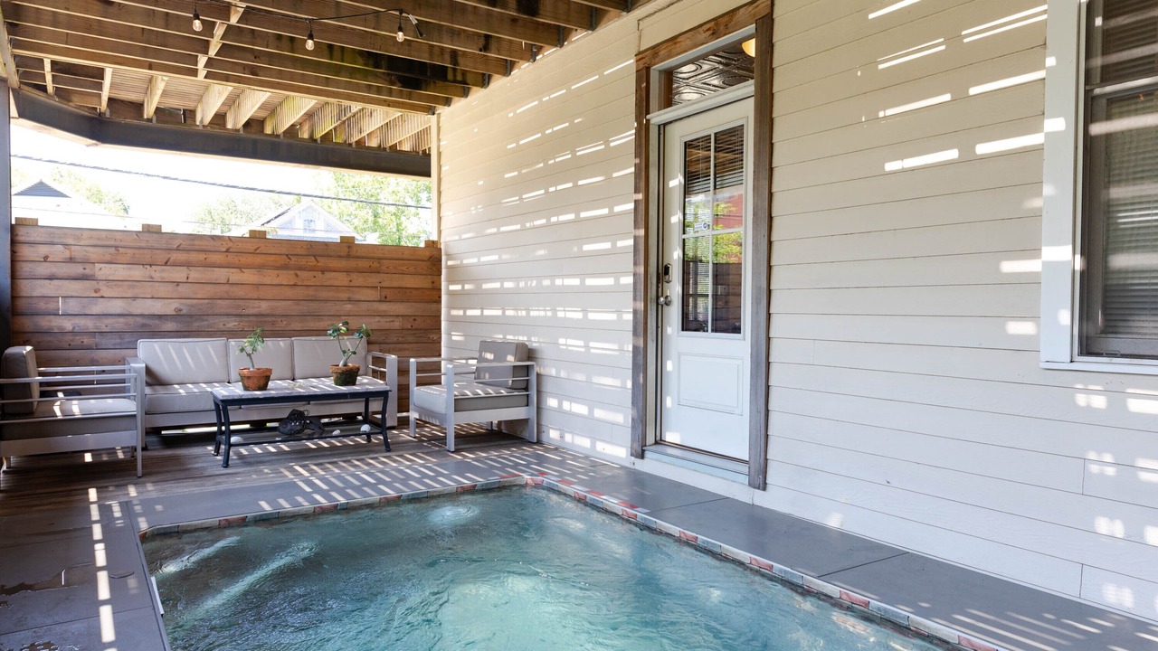 Photo of Outdoor in Mid-City