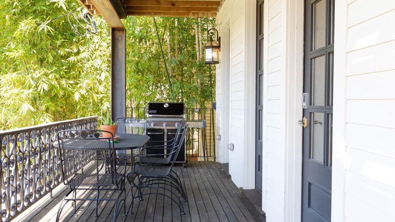 Photo of Outdoor in Mid-City