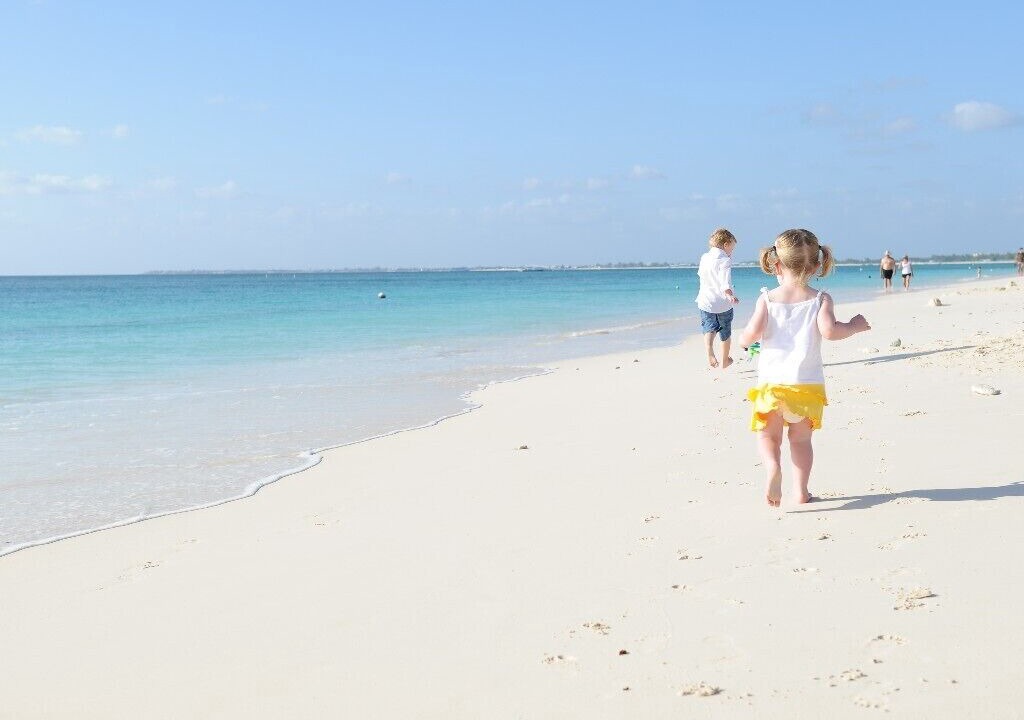 Photo of Others in Seven Mile Beach