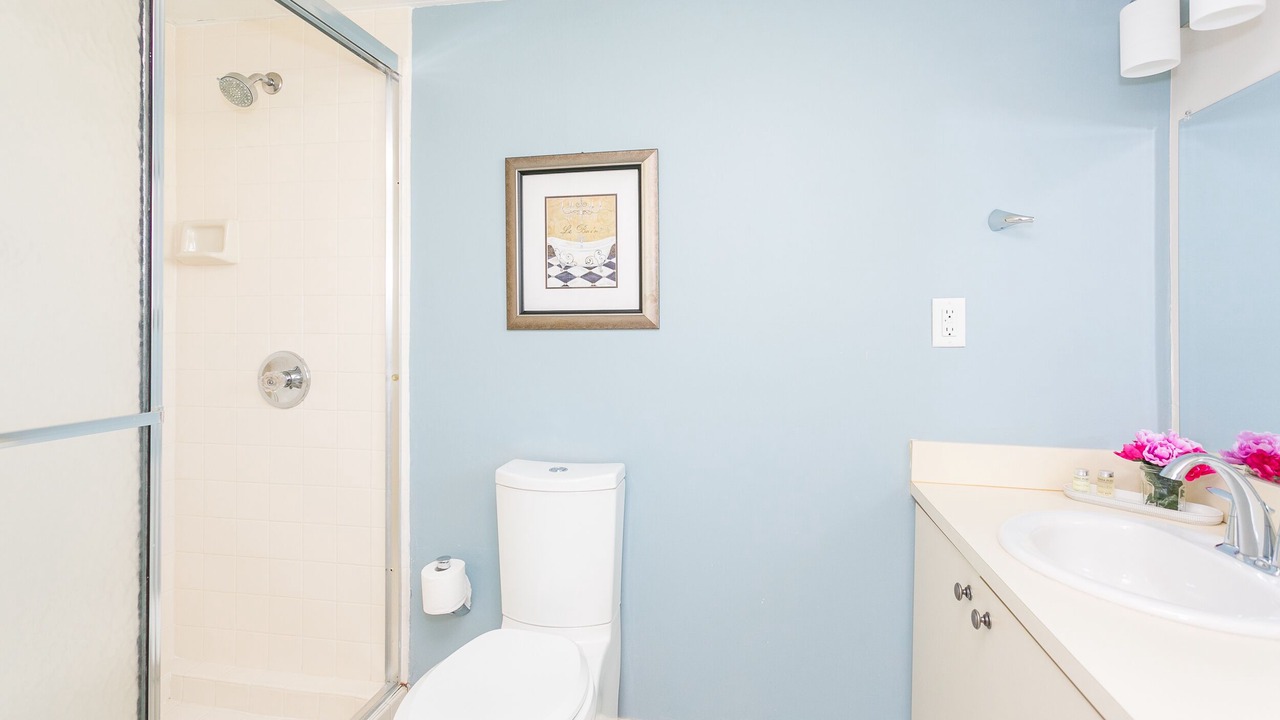 Photo of Bathroom in Seven Mile Beach