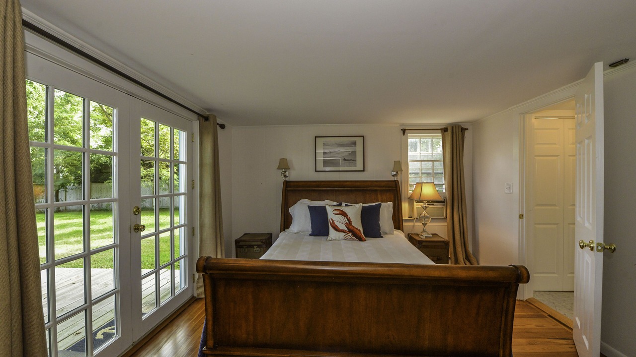 Photo of Bedroom in Coecles Harbor