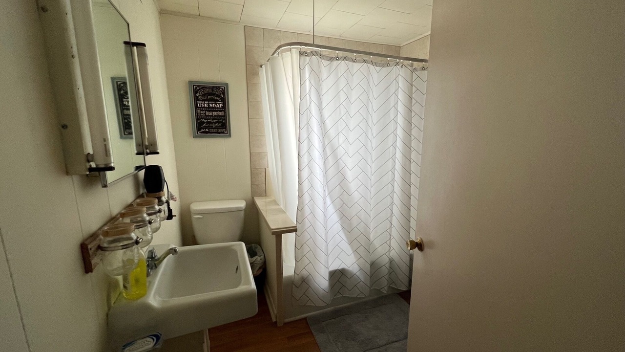 Photo of Bathroom in Scott