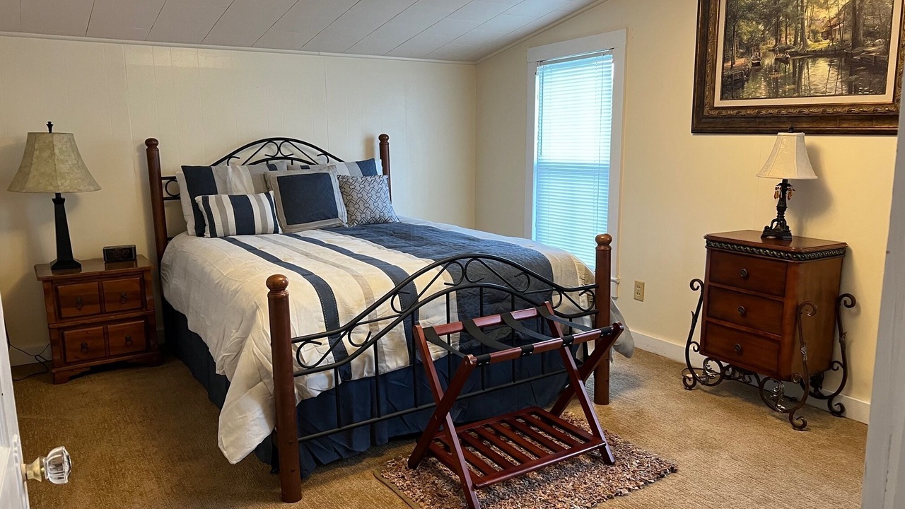 Photo of Bedroom in Scott