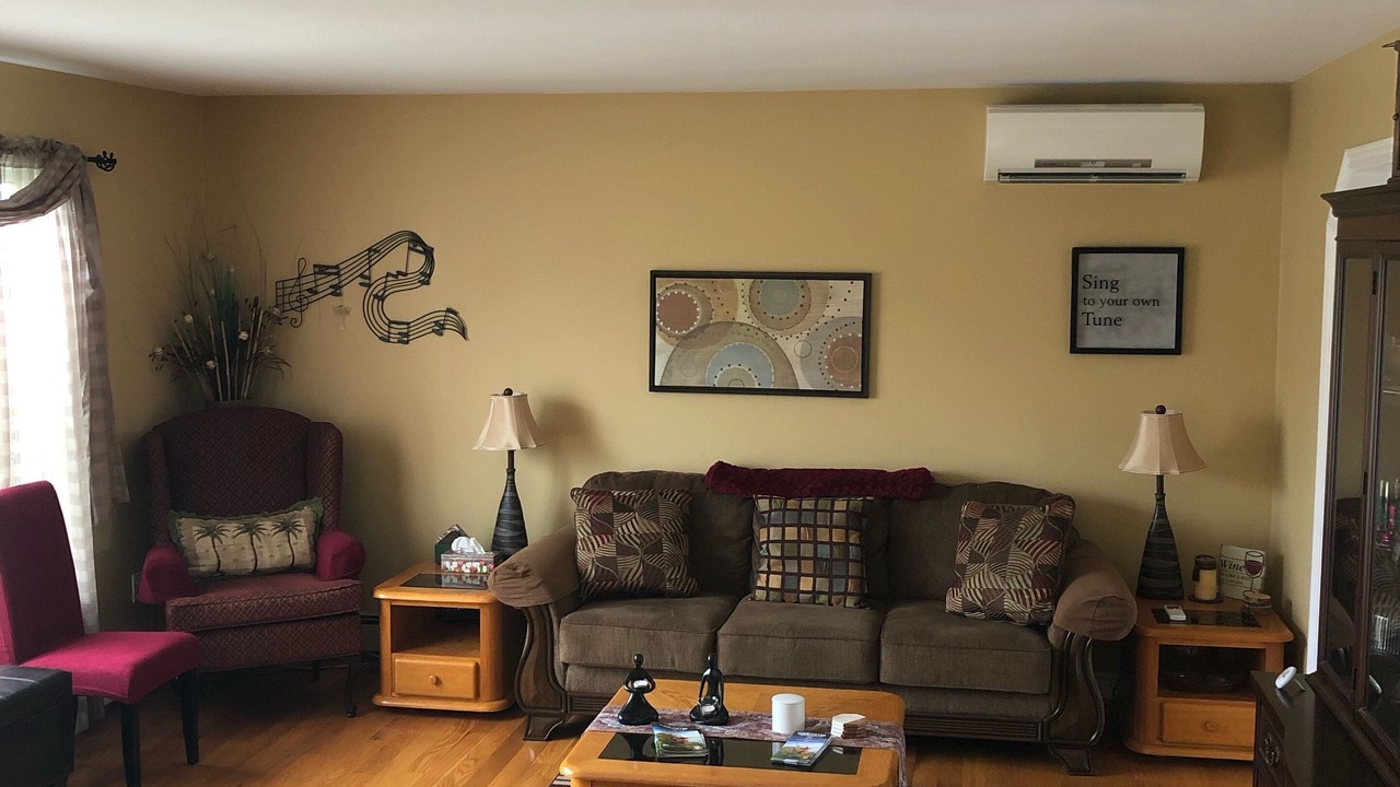 Photo of Livingroom in Winsloe