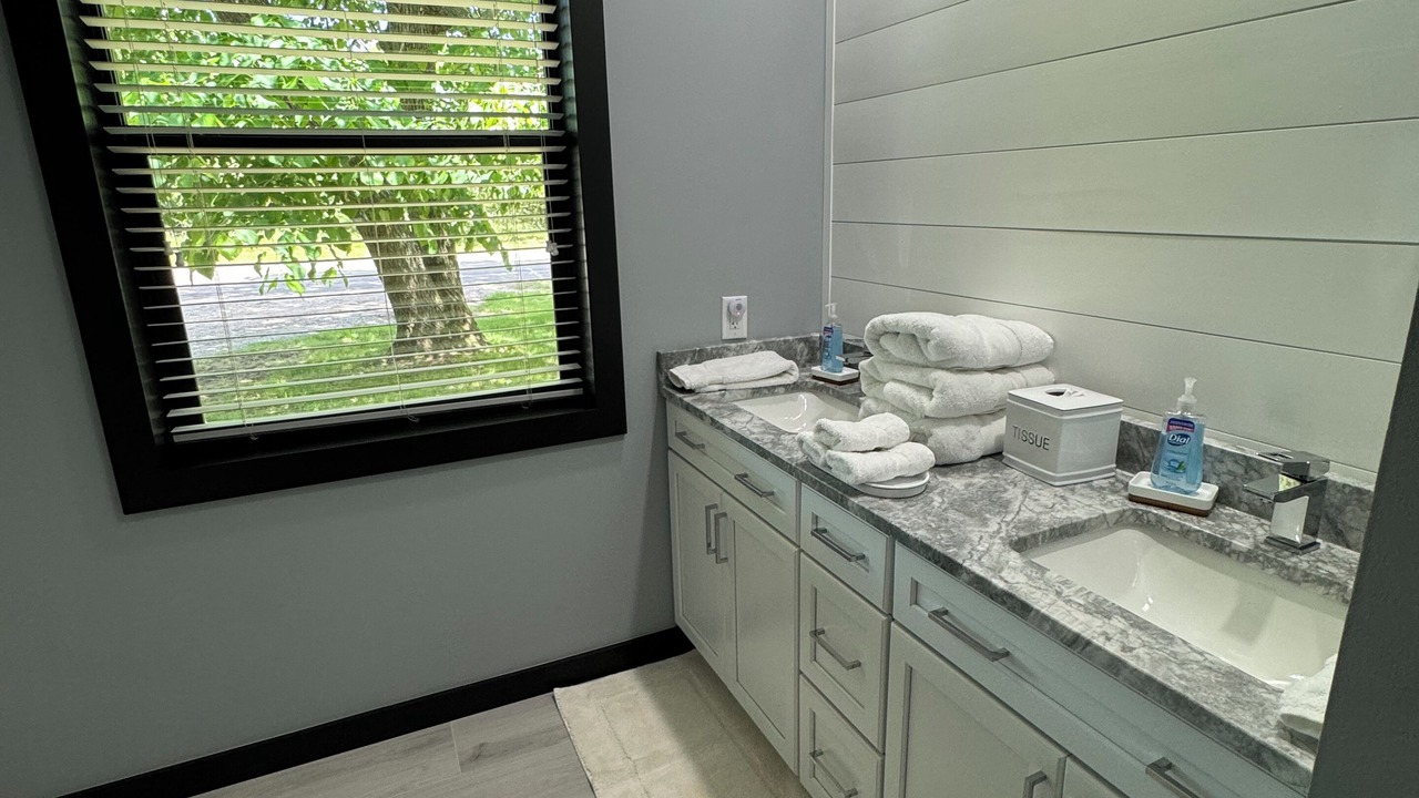 Photo of Bathroom in Arkdale