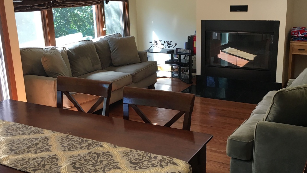 Photo of Livingroom in The Galena Territory