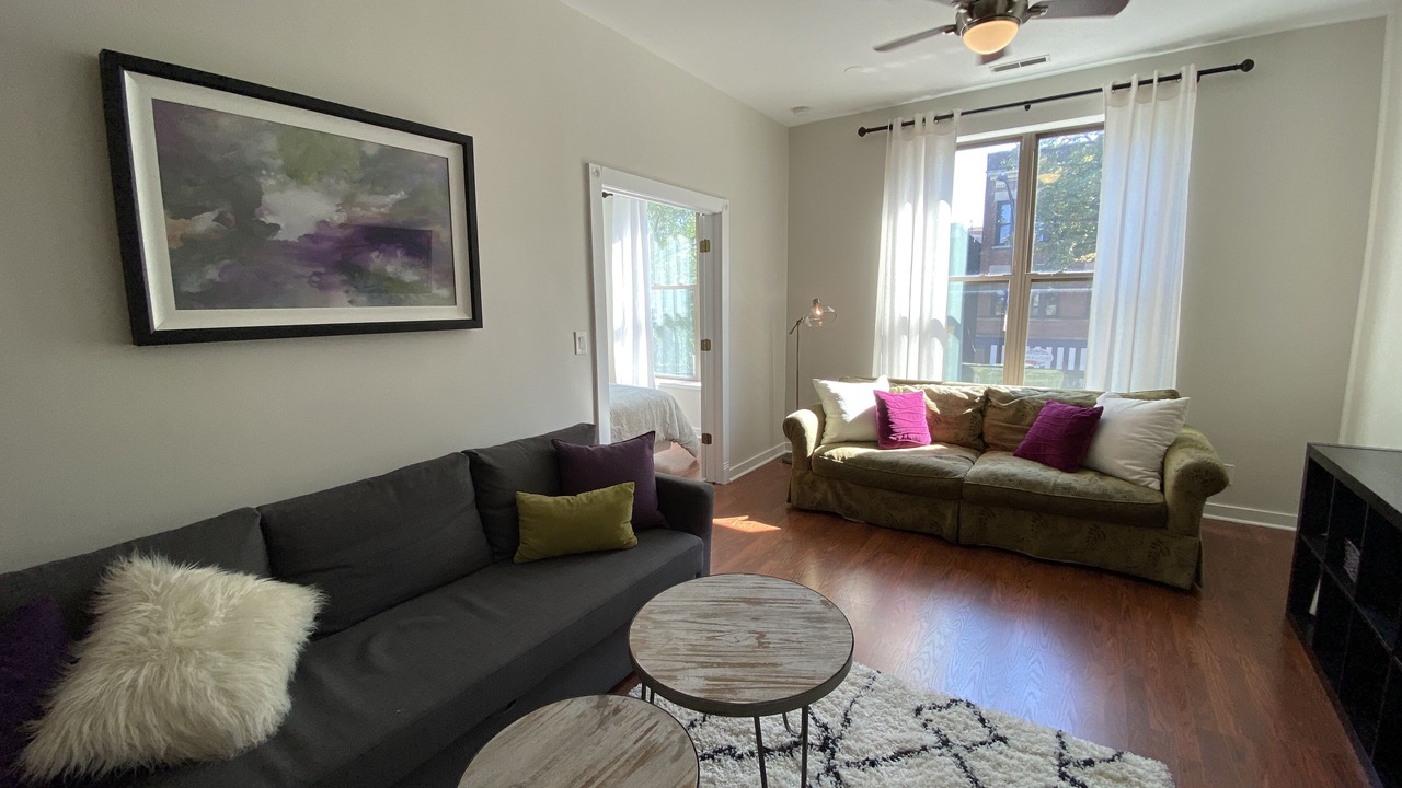 Photo of Bedroom in Roscoe Village