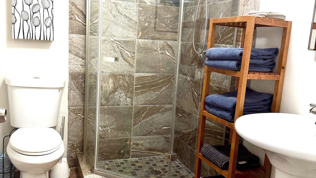 Photo of Bathroom in Roscoe Village